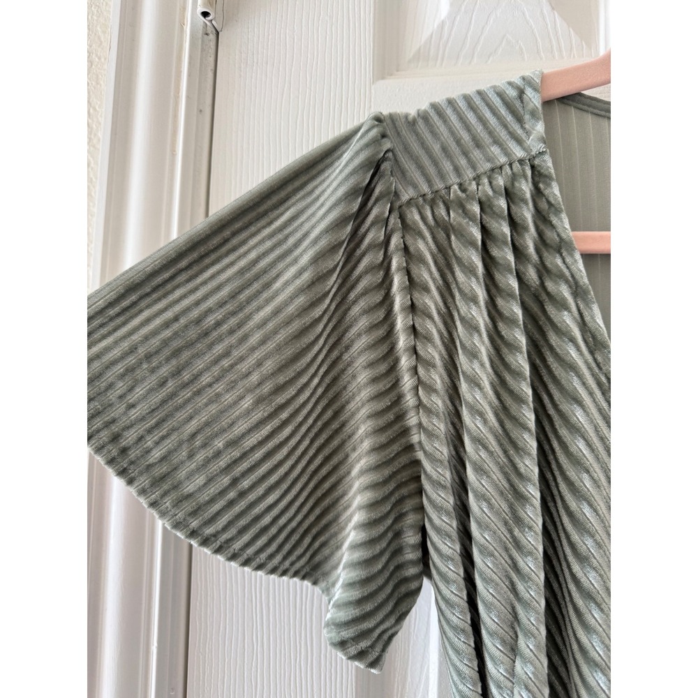 NWT Baltic Born Sage Green Velvet Pleated Wrap Dress Midi Short Sleeve M Medium - Picture 5 of 8